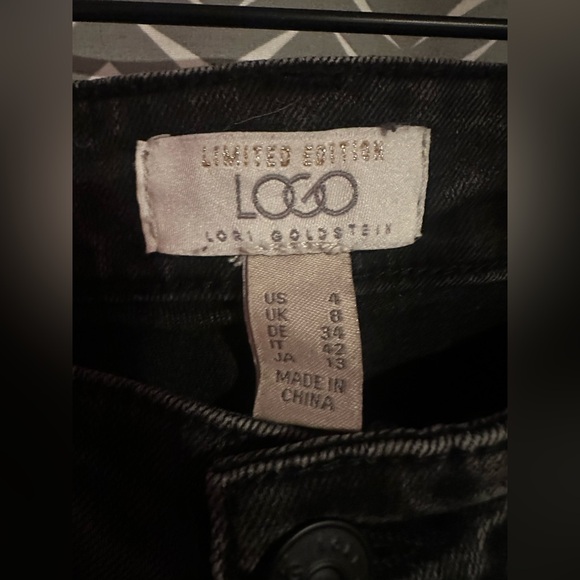 LOGO by Lori Goldstein | Limited Edition Black patchwork boyfriend jeans, size 4 - Picture 5 of 6